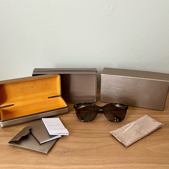 Bulgari Brown Tortoise Sunglasses: 8235 504/T5